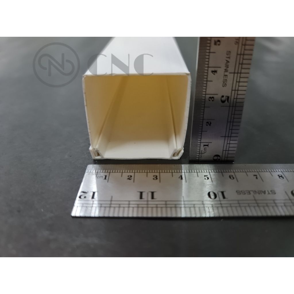 kabel duct / trunking / wiring duct 40mm x 40mm