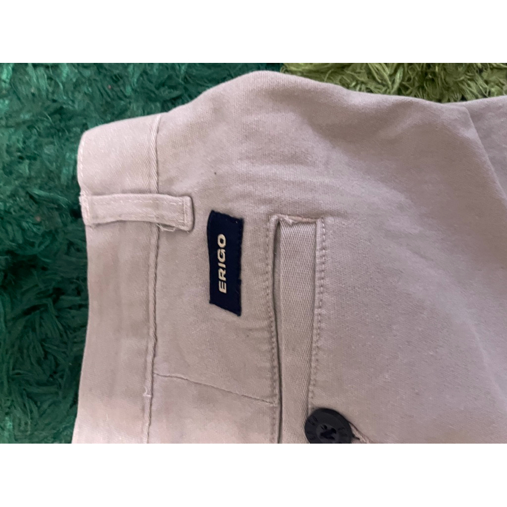 Celana Pendek ERIGO