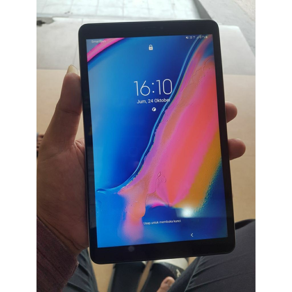 tablet samsung A with S-pen ram 3/32 minus LCD gk bisa di sentuh