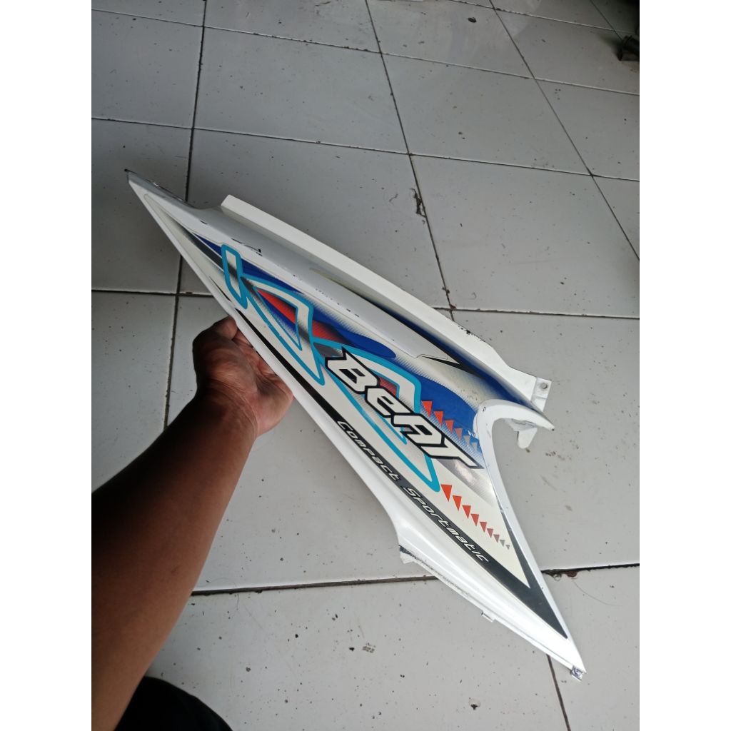 cover body belakang kanan Beat karbu bekas original