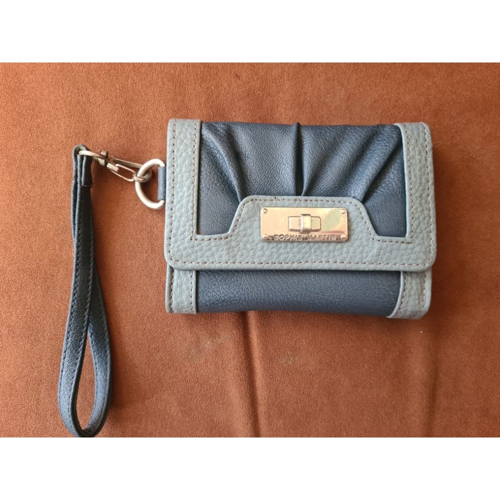 Sophie Martin Dompet Medium Lipat Preloved