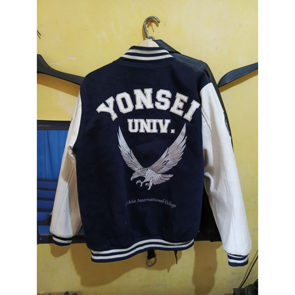 jaket varsity yonsei univ