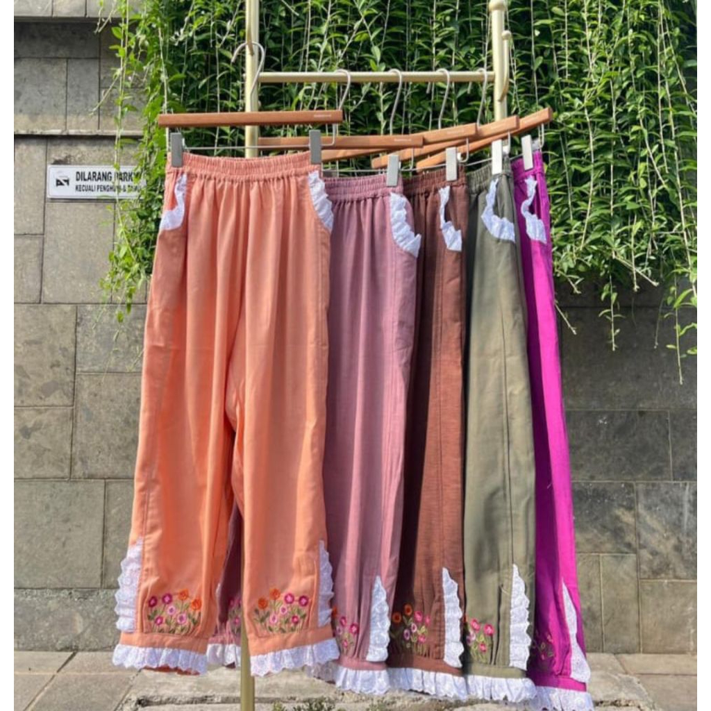 CELANA PANJANG RENDA VINTAGE