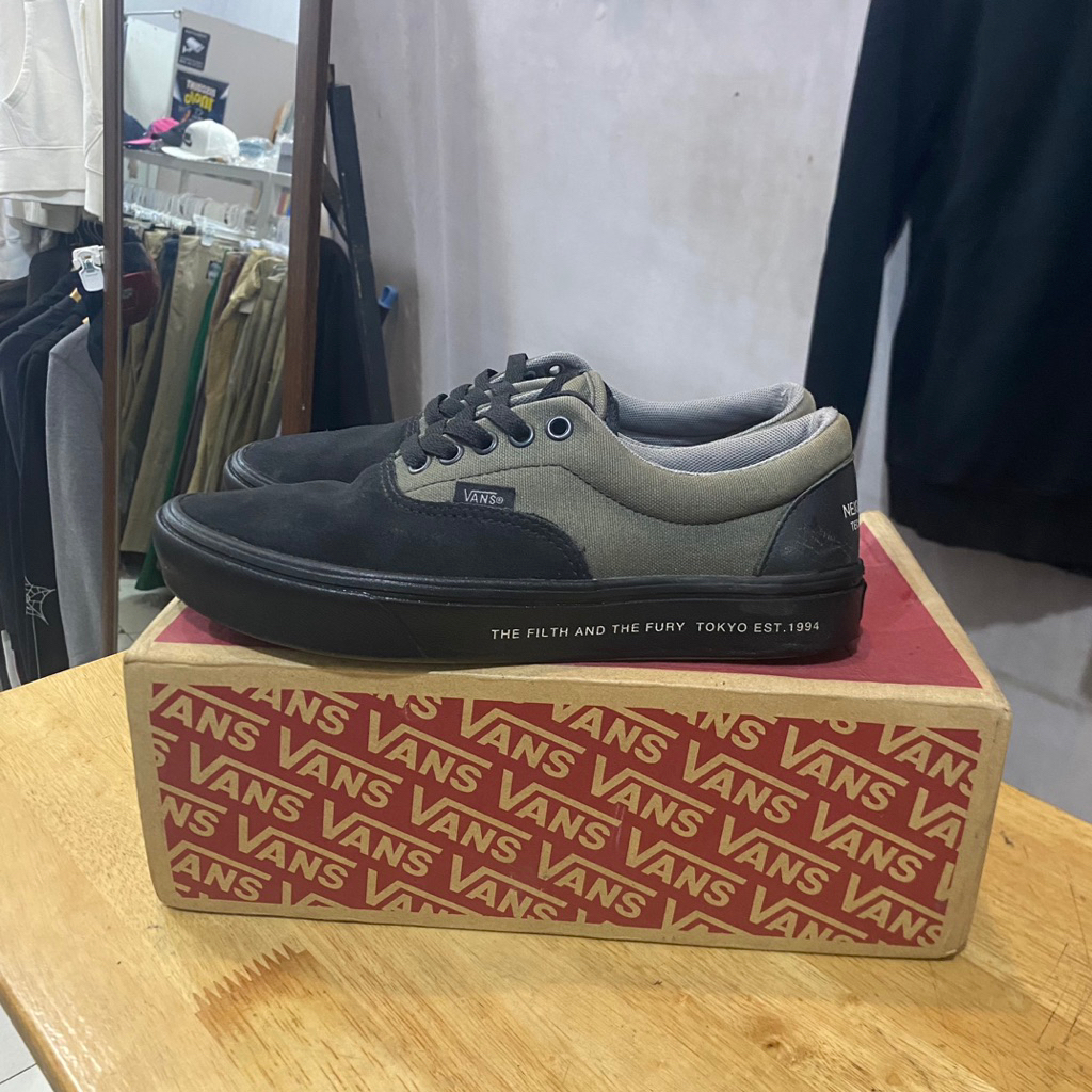 Neighborhood X Vans COMFYCUS ERA Men's Sneakers