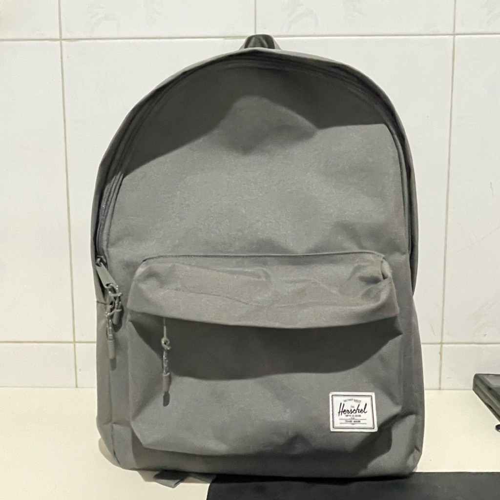 PRELOVED - HERSCHEL CLASSIC BACKPACK GARGOYLE ORI