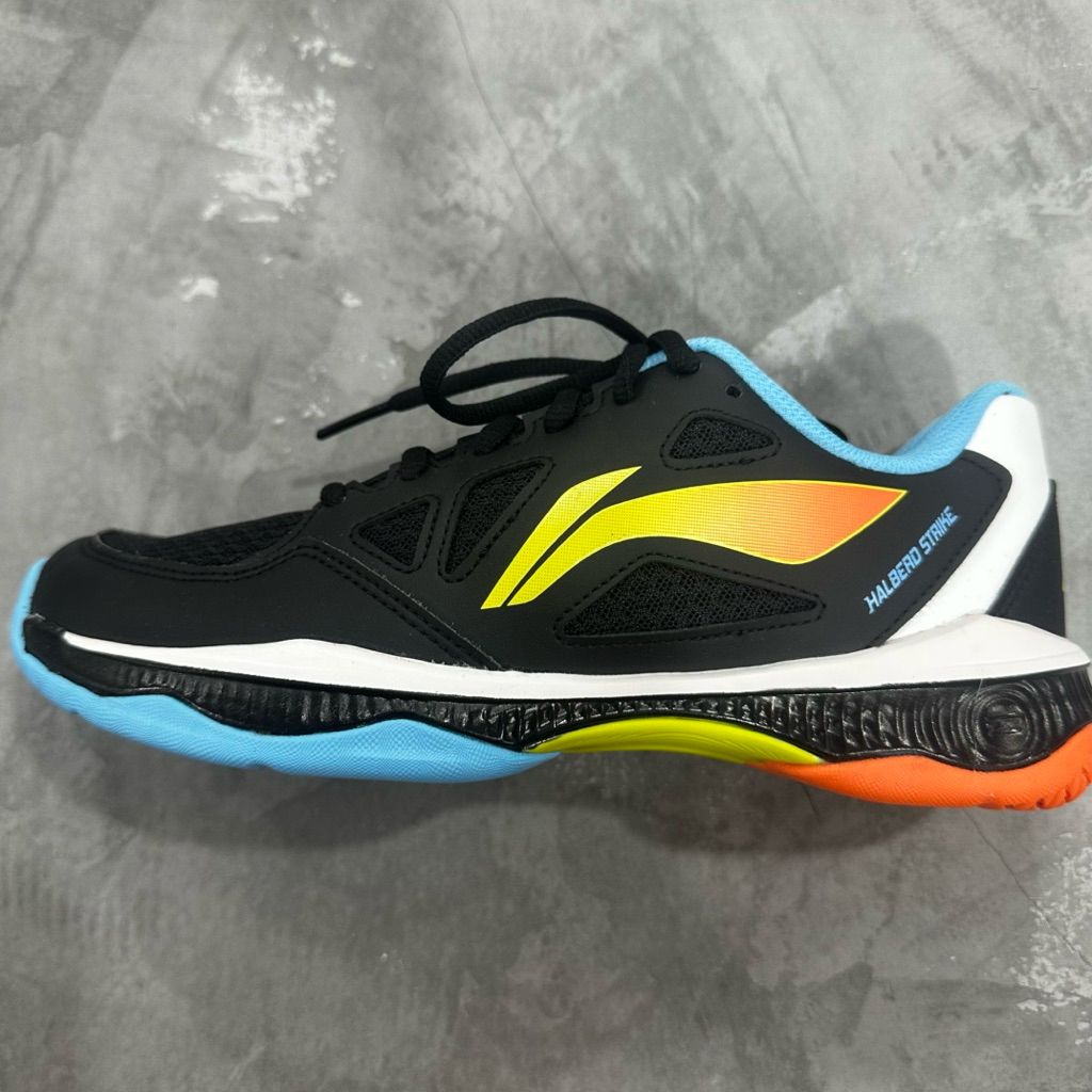 Sepatu Lining Halberd Strike AYTV021