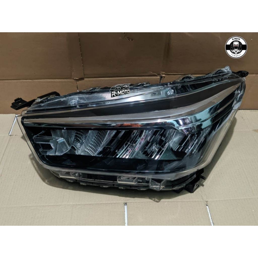 headlamp lampu depan daihatsu Rocky 2022