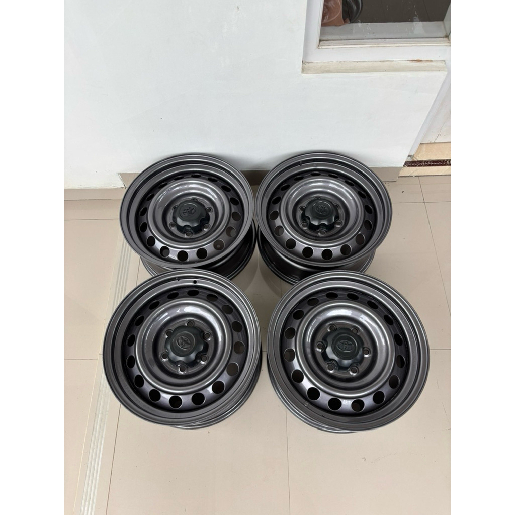 Velg Kaleng Hilux Ring 17 pcd 6x139 Repaint Gunmetal