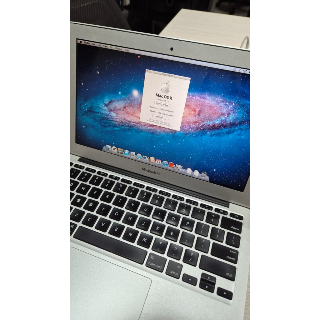 MacBook Air 11" 2011
