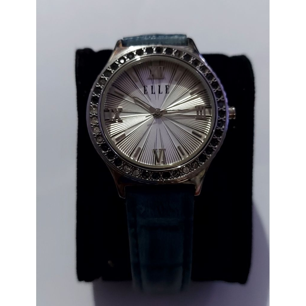 Jam tangan elle