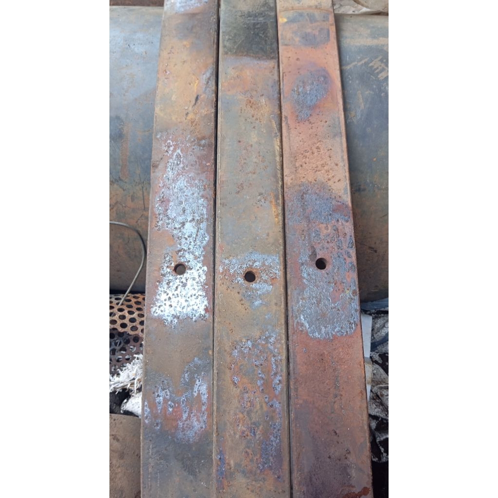 Besi baja per daun bekas lebar 9 cm tebel 12 mm ukuran variasi