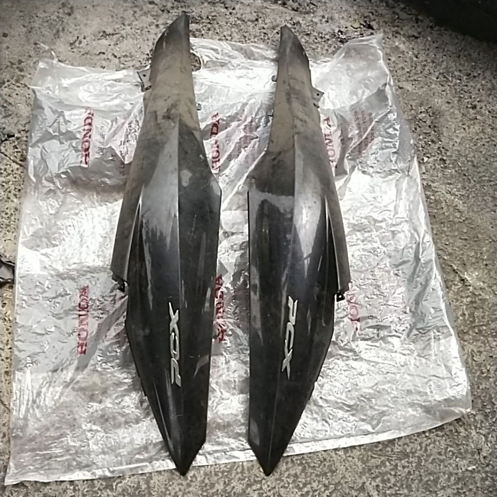 bodi R L KWN PCX 125 CBU BOHLAM copotan Original