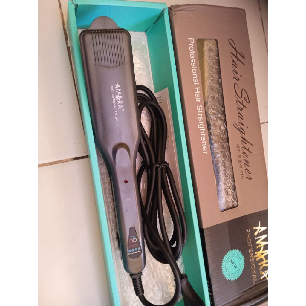 catokan pelurus rambut amara