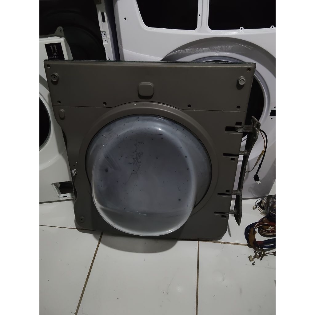 Pintu sett mesincuci LG 21kg F2721STWV1