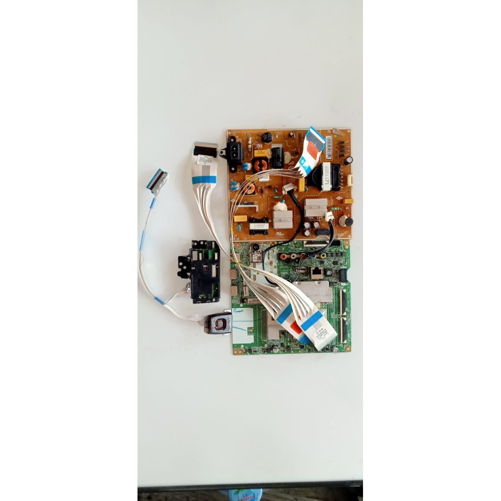 SATU PAKET MESIN smart tv LG 43 inch seri 43UM7100PTA ORIGINAL