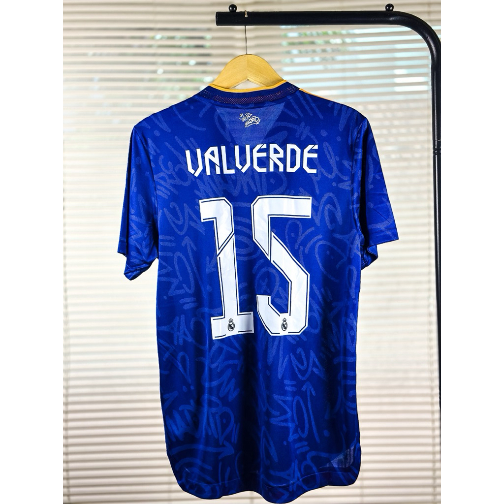 Jersey Real Madrid 2021-22 Home Player Issue