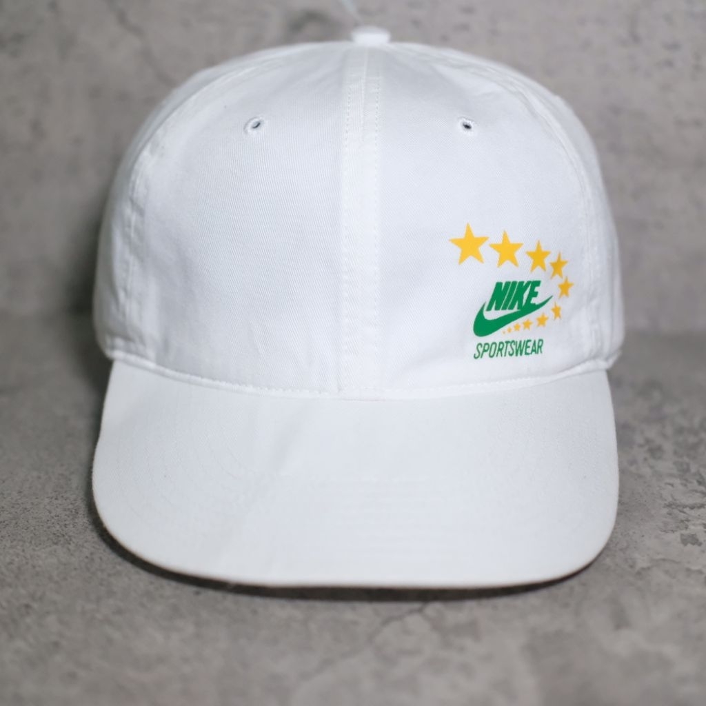 Topi fitted NIKE SPORT WEAR ORIGINAL