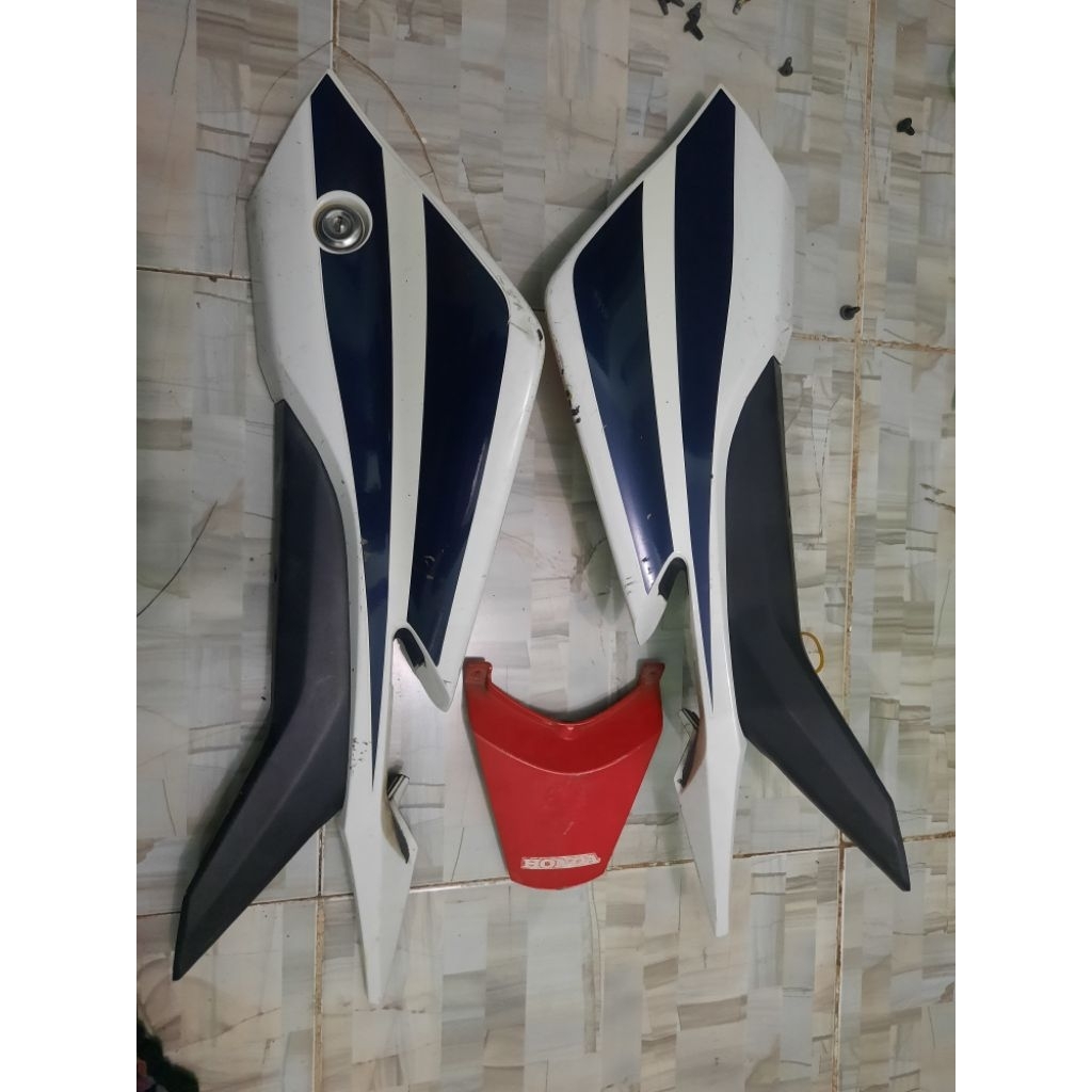 cover body belakang cbr k45a lokal Original