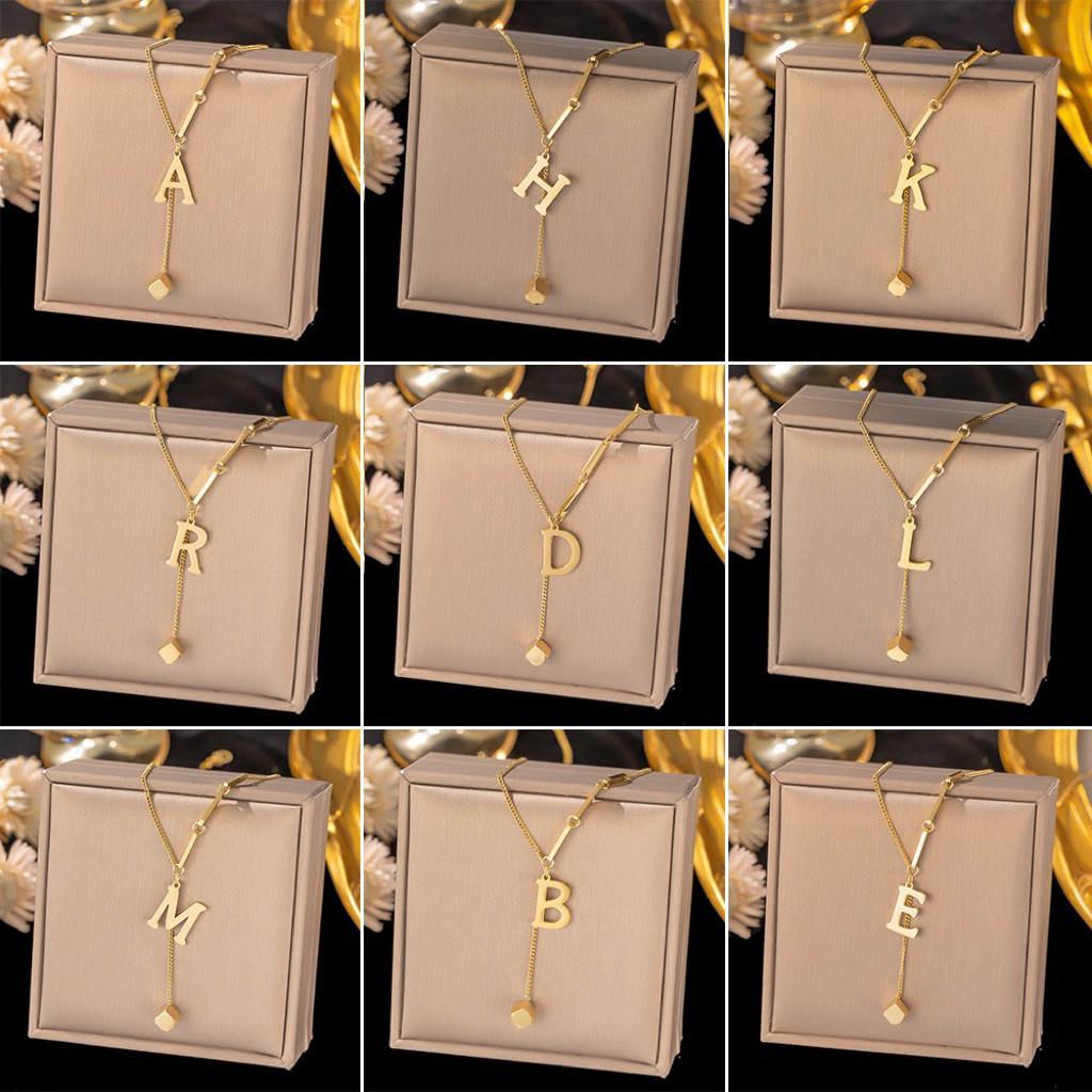 Kalung Titanium dengan Huruf Gantung untuk Wanita - Aksesori Leher Elegan