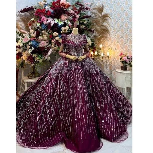 ball gown marun