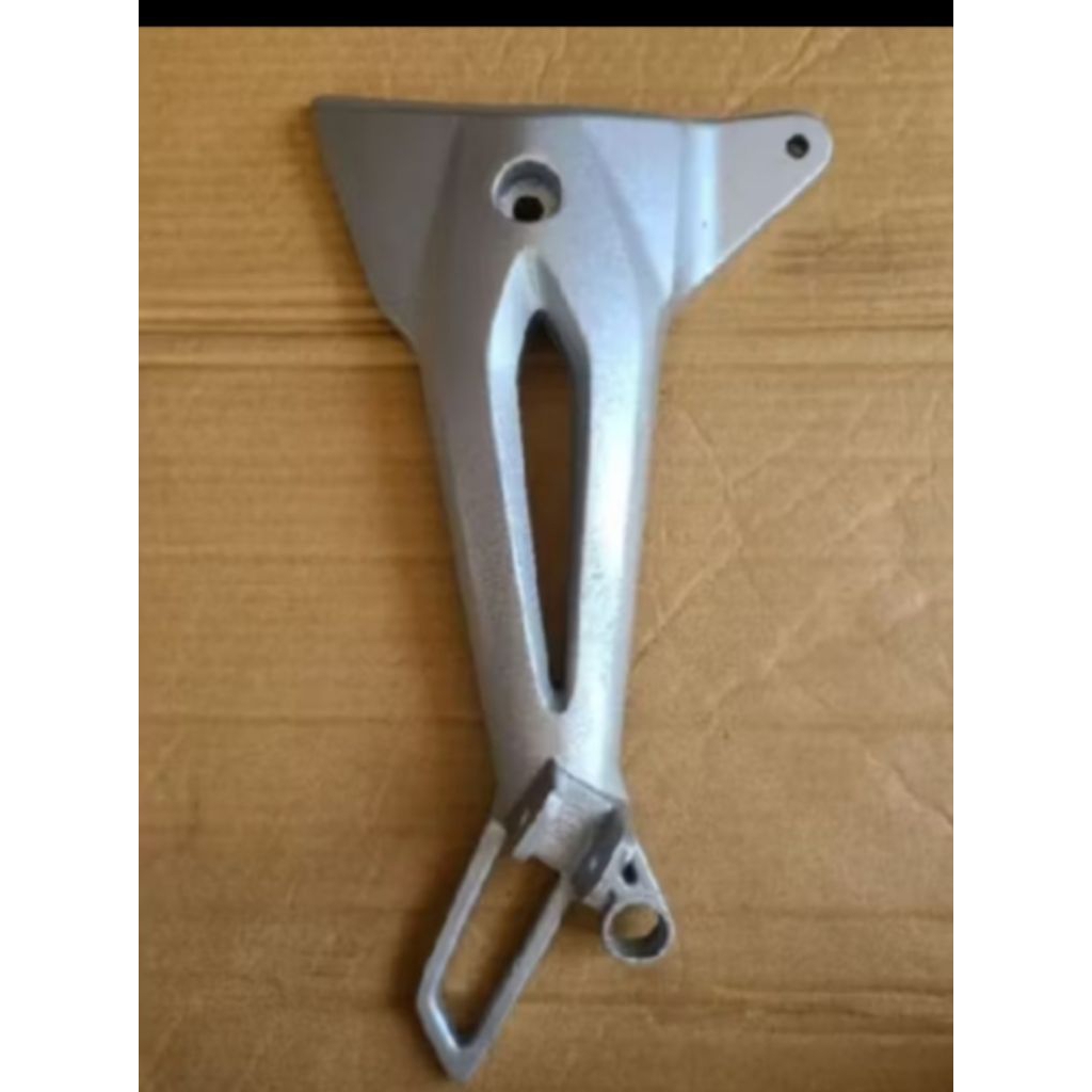 STEP FOSTEP BLAKANG HONDA SUPRA FIT NEW KANAN ORIGINAL