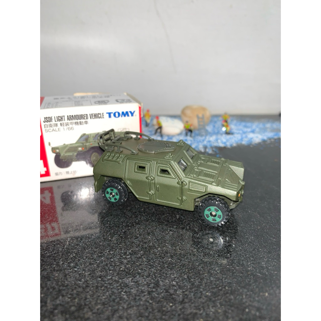 TOMICA TOMY JSDF LIGHT ARMOURED VEHICLE