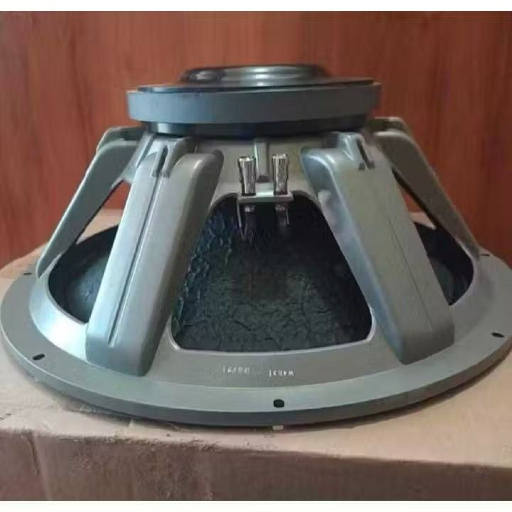 Speaker ACR 18 Inch ACR Deluxe 18710 ACR Subwoofer 18 Inch Deluxe 18710