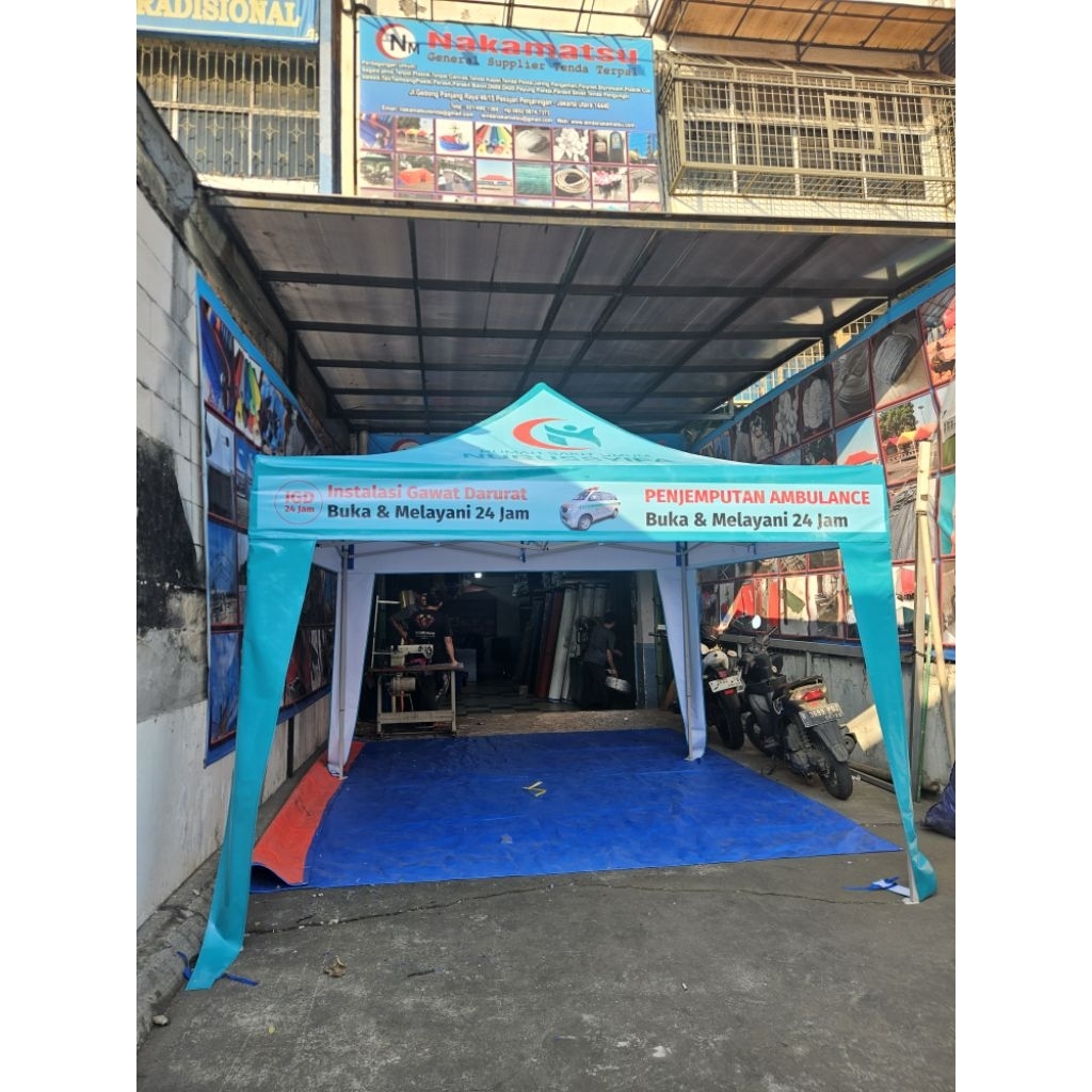 TENDA LIPAT 3x3 Branding logo