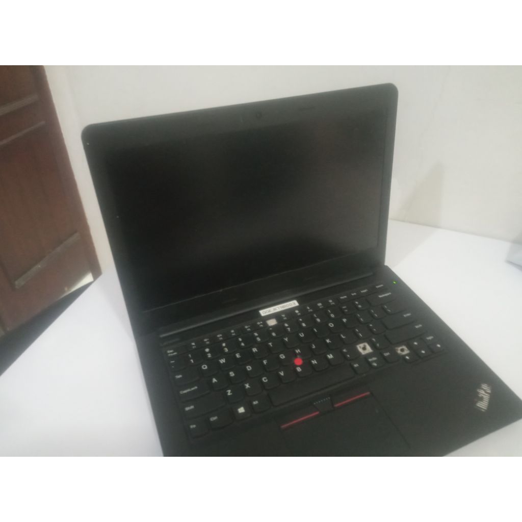 Thinkpad series E470 ram 8 SSD 256