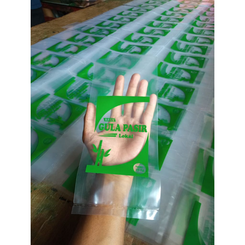 PLASTIK KEMASAN GULA PASIR 500GR/SETENGAH KILOGRAM ISI 50 LEMBAR