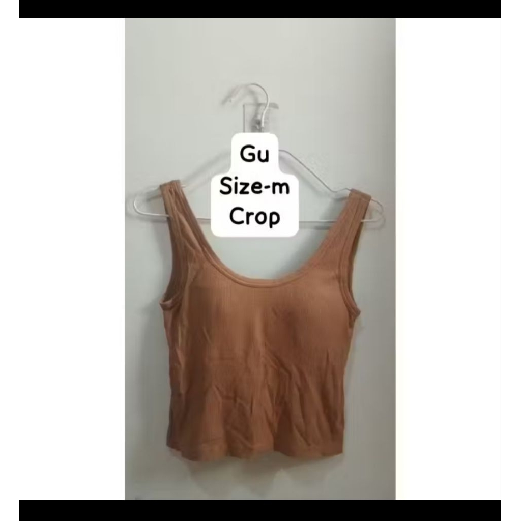tanktop crop Gu preloved