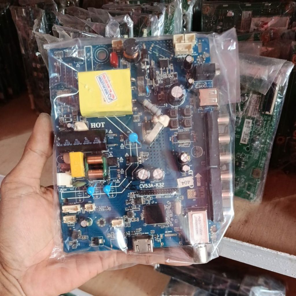 MB 32V1852 MAINBOARD POLYTRON PLD 32V1852