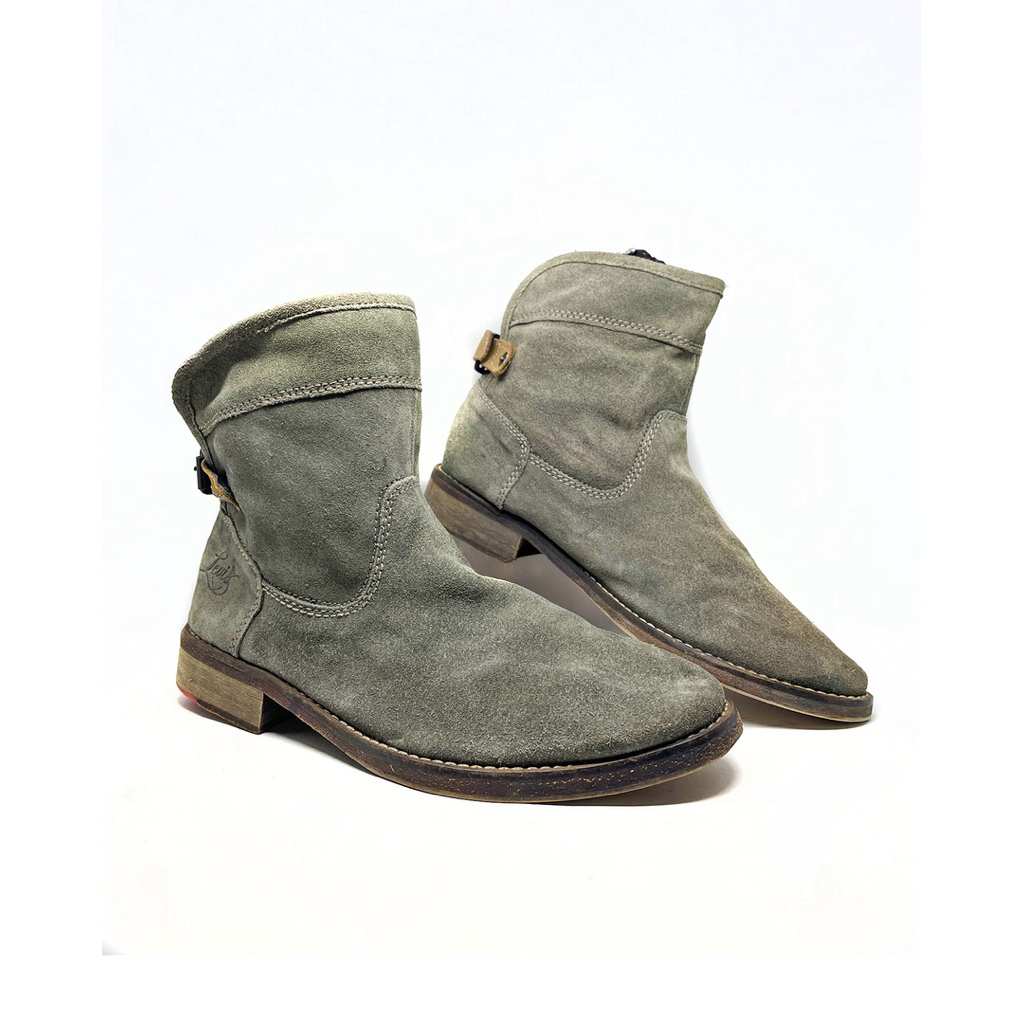 L**V*S Chelsea Boots Suede