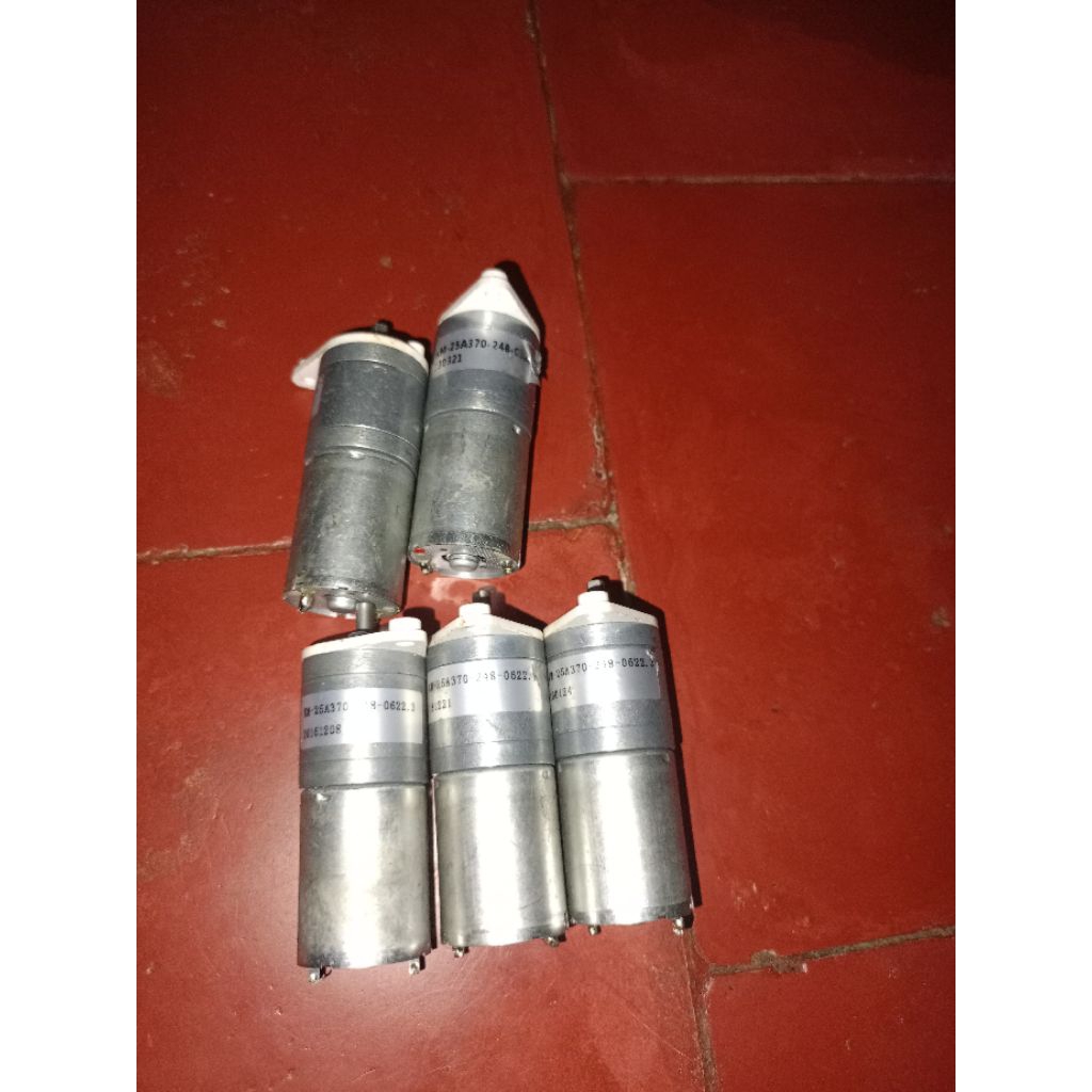 motor dc gearbox KM-25A370-248-0622. 3.  20161208