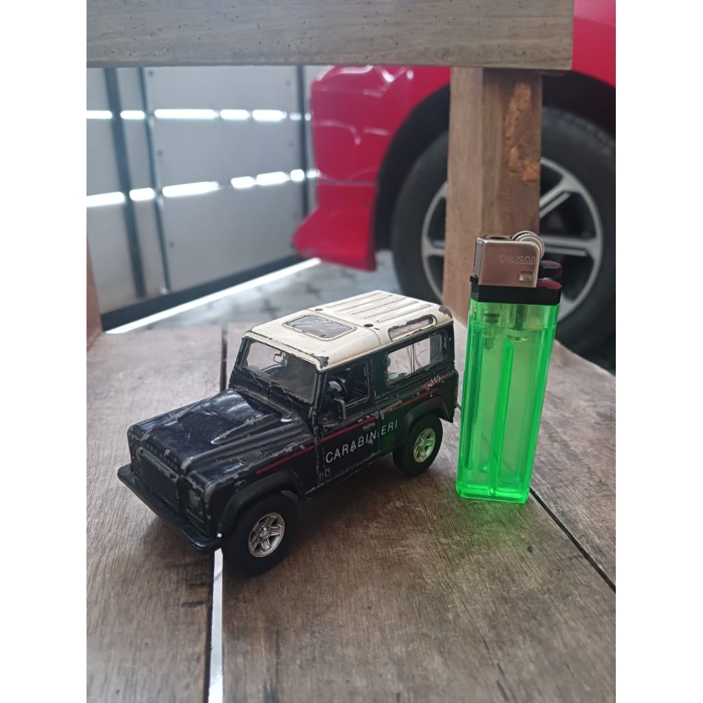 Diecast Welly Land Rover Defender (Loose)