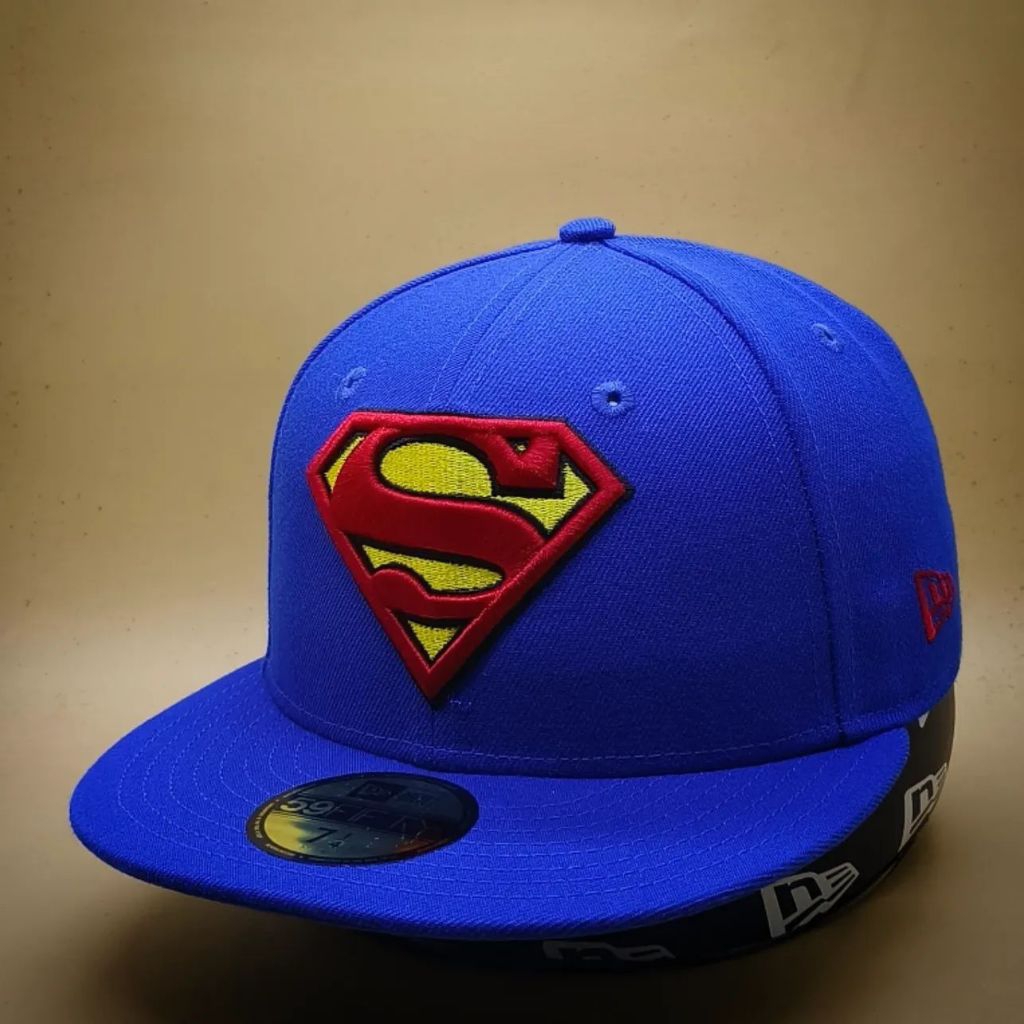 Topi NE Original DC Comics Superman Logo 71/4 Fitted