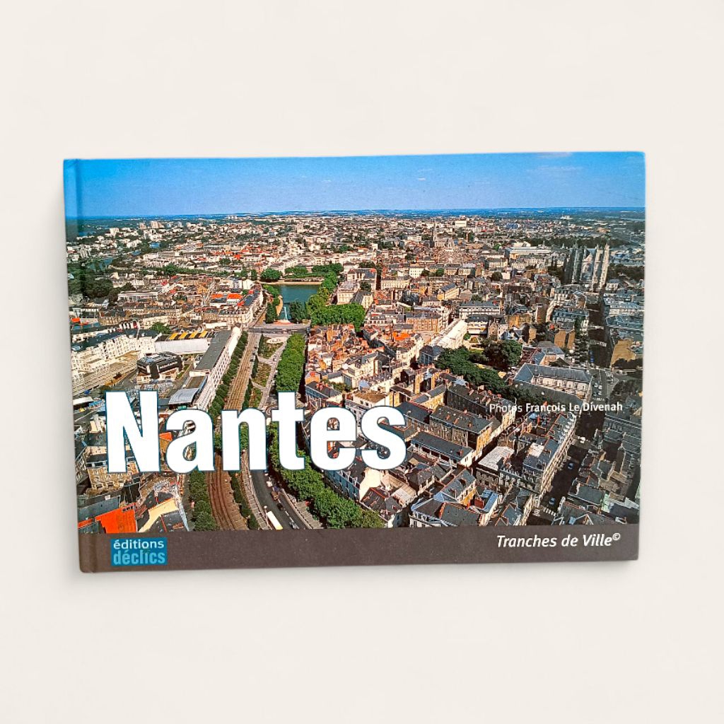 BUKU NANTES HARDCOVER PRELOVED