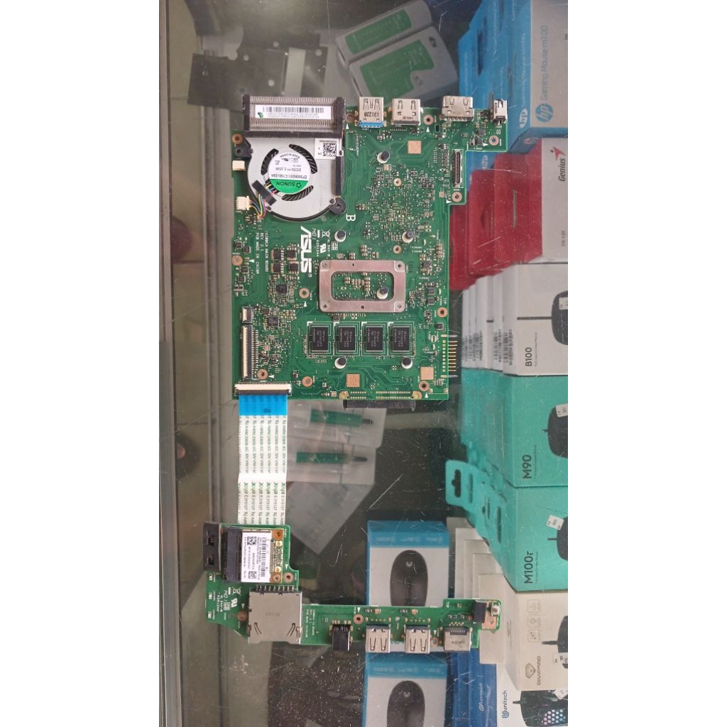 Mainboard asus X200m 2gb second copotan