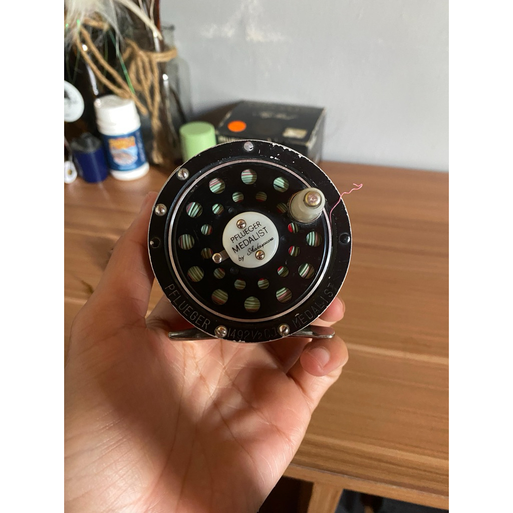 Pflueger Medalist 1492