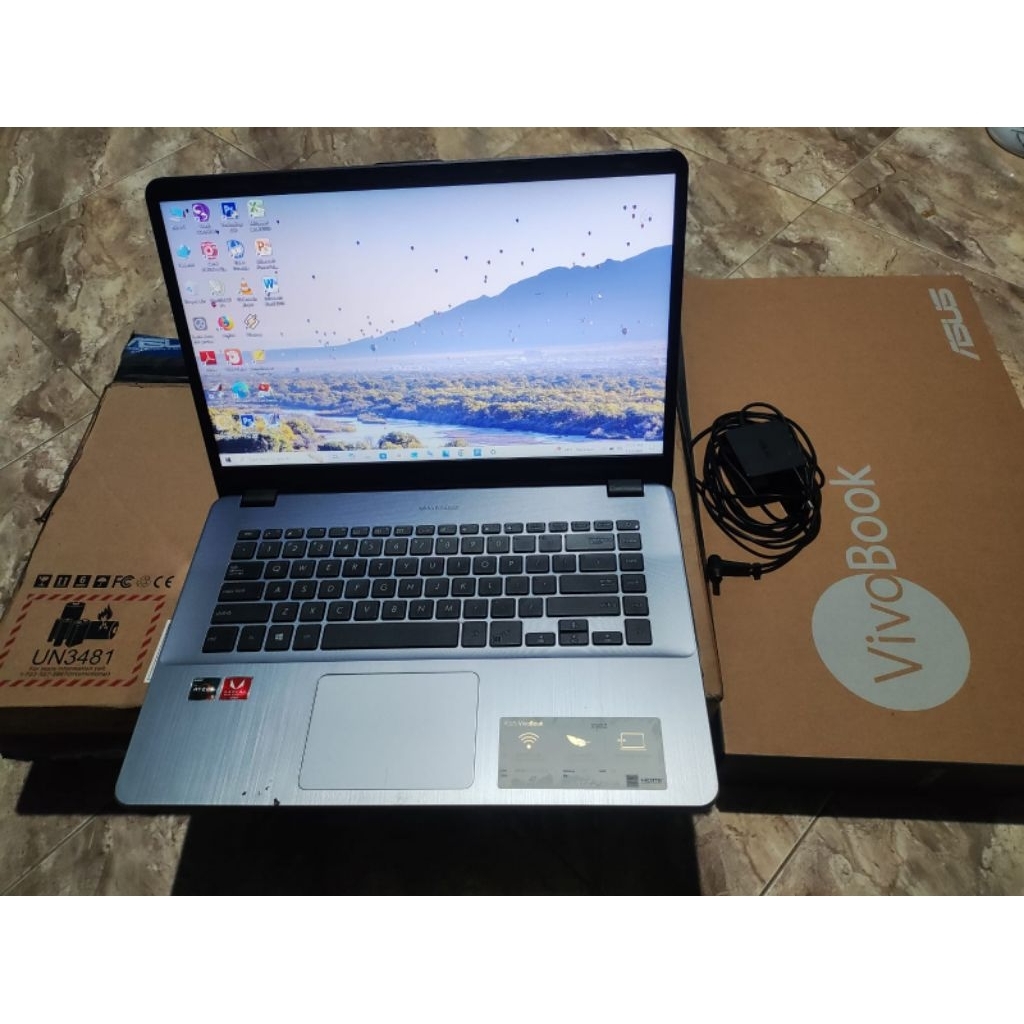 laptop second asus X505ZA AMD Ryzen 5 2500U vrga 8 RAM 8GB hdd 1tb