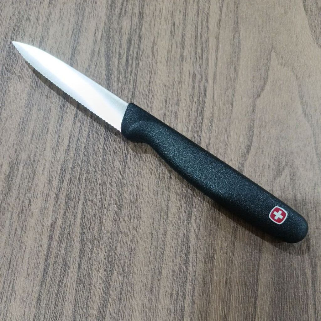 Wenger paring knife serrated