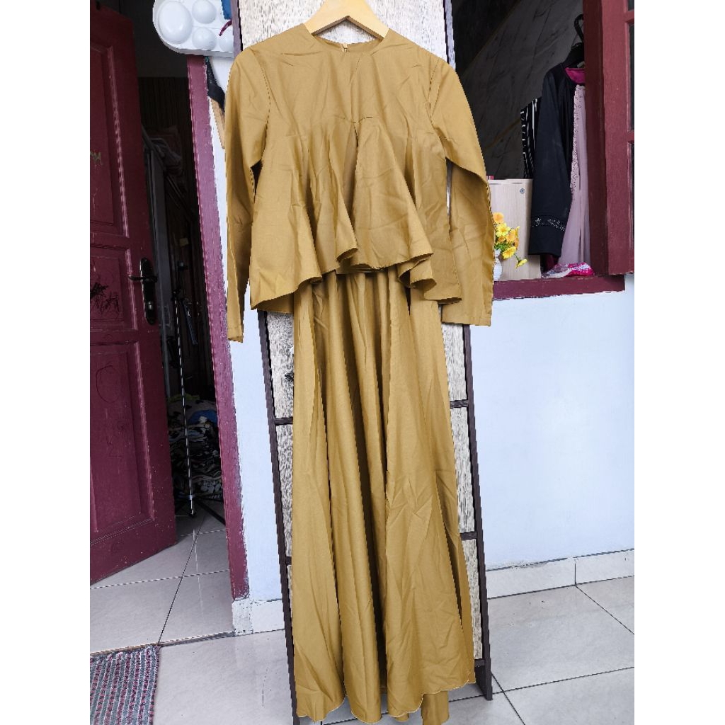 DRESS GONEGANI
