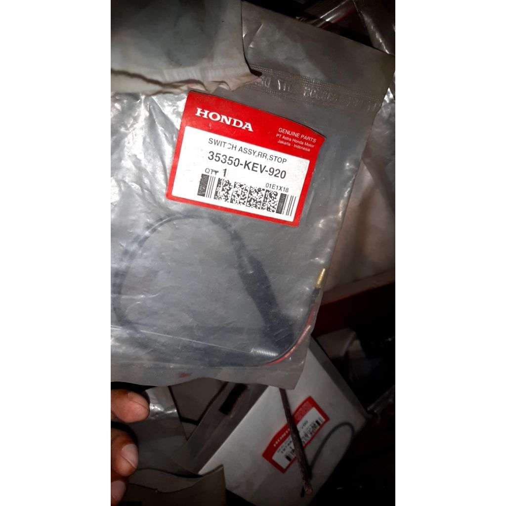 Switch Rem Belakang Supra X Batman Kode Part 35350 KEV 920 Original AHM