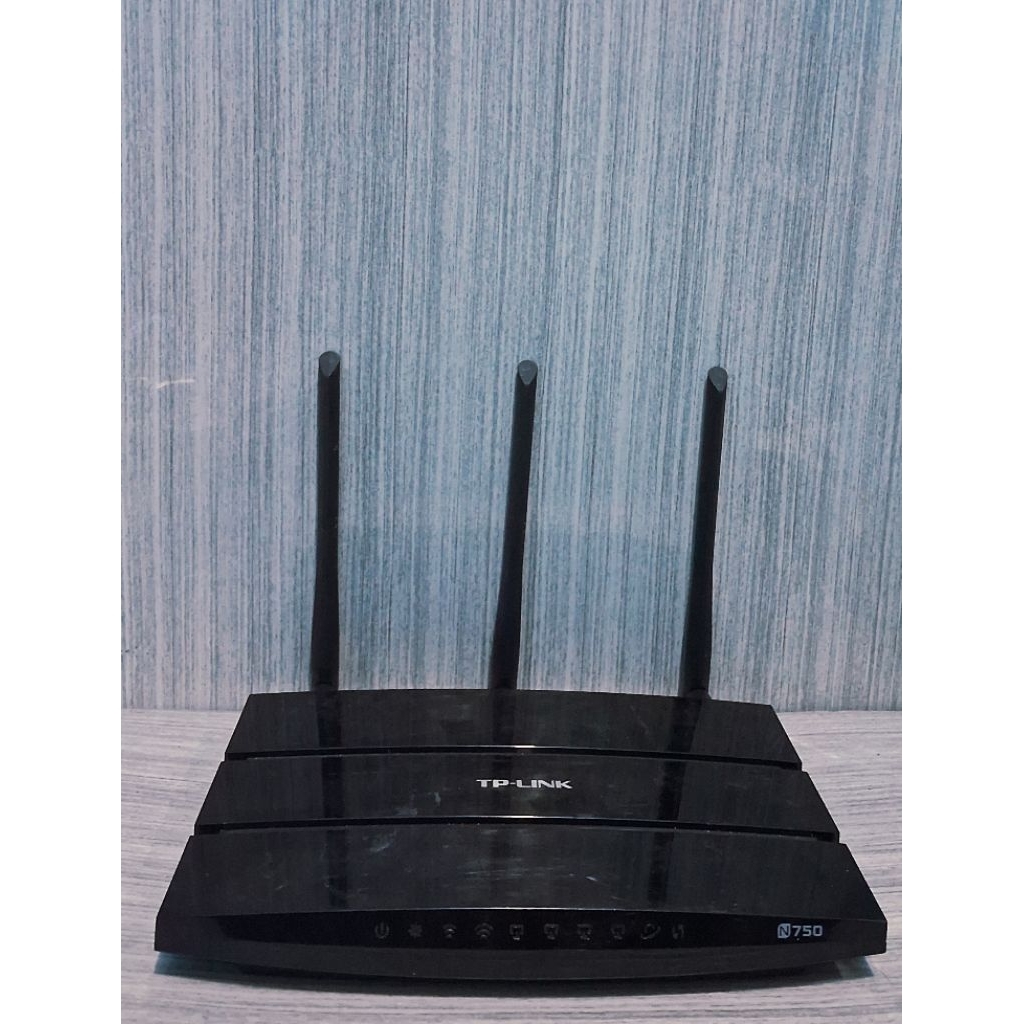 TP-LINK TL-WDR4300 - N750 Wireless Dual Band Gigabit Router