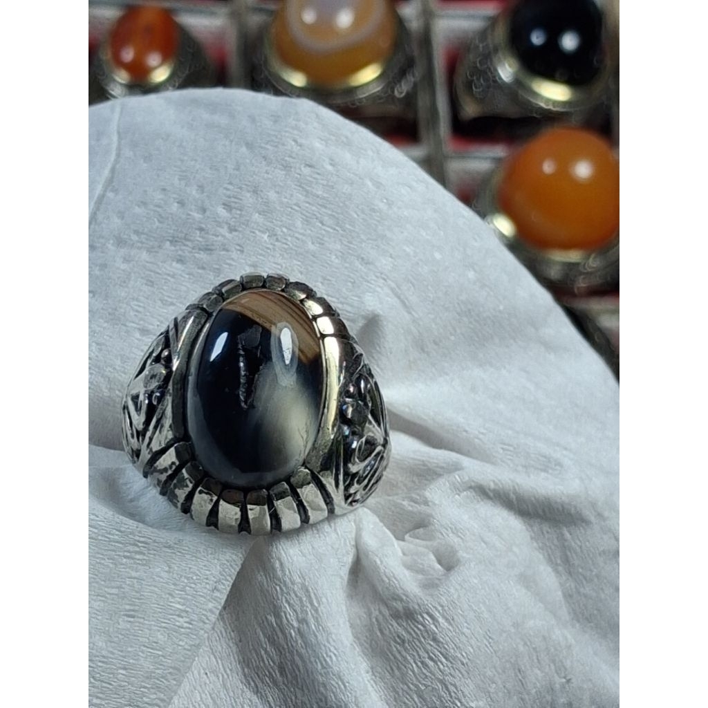 batu cincin batu combong alam