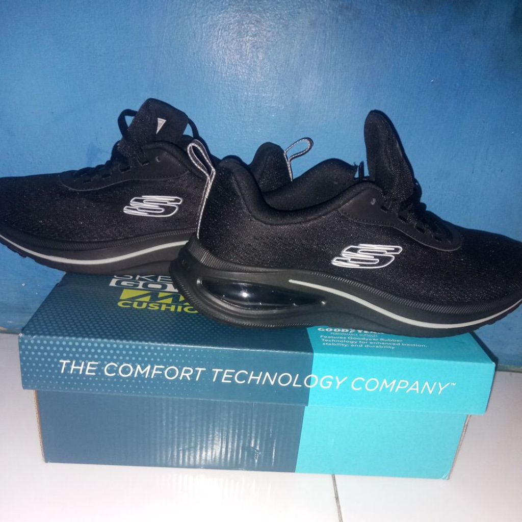 Sepatu skechers41