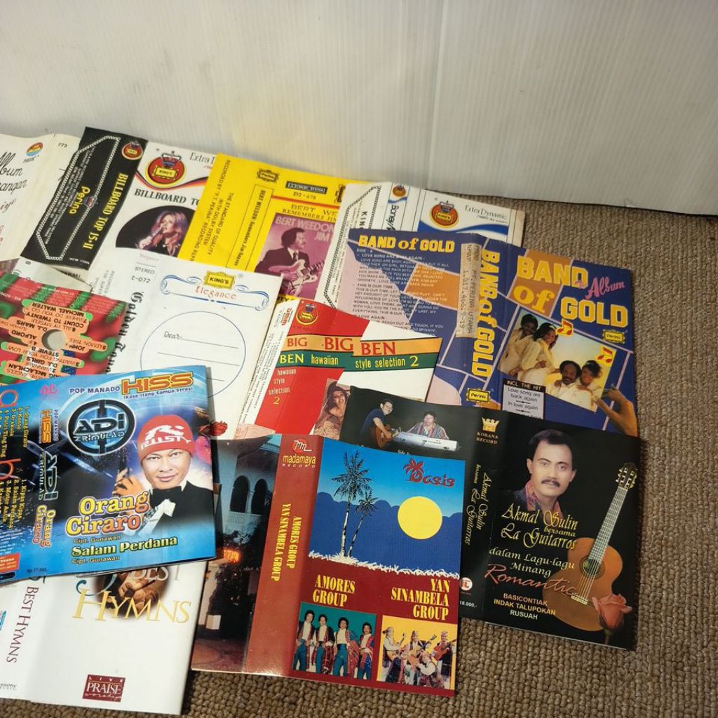 cover sampul kaset pita jadul random pajangan