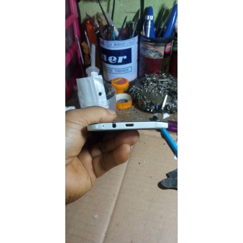 Samsung E7 (e700h/ds)....