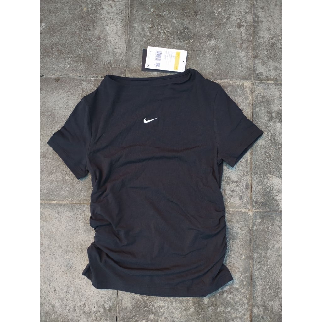 Nike Sportswear Chill Knit Tight Short-Sleeve Mock-Neck-Black (HV2402-010)