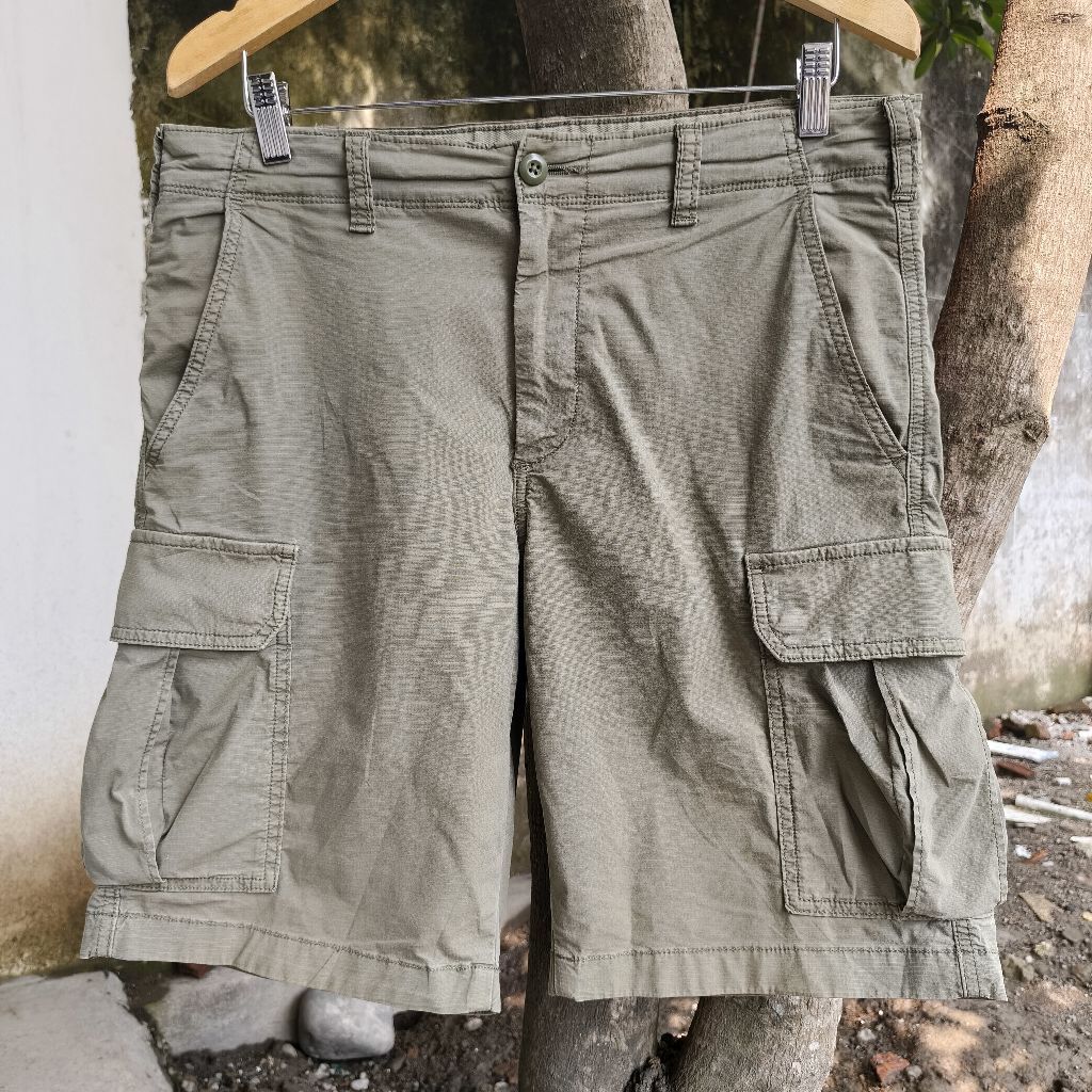 Celana Cargo Pendek Uniqlo 34